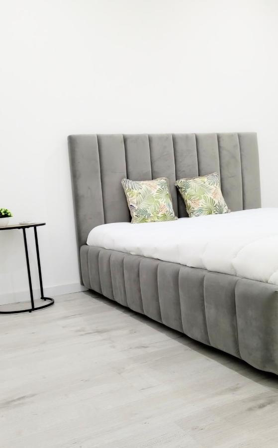 Casa Incrivel Refugio Lieva ,Piscina , Jacuzzi Exterior E Zona Kids Apartment เนลาช ภายนอก รูปภาพ