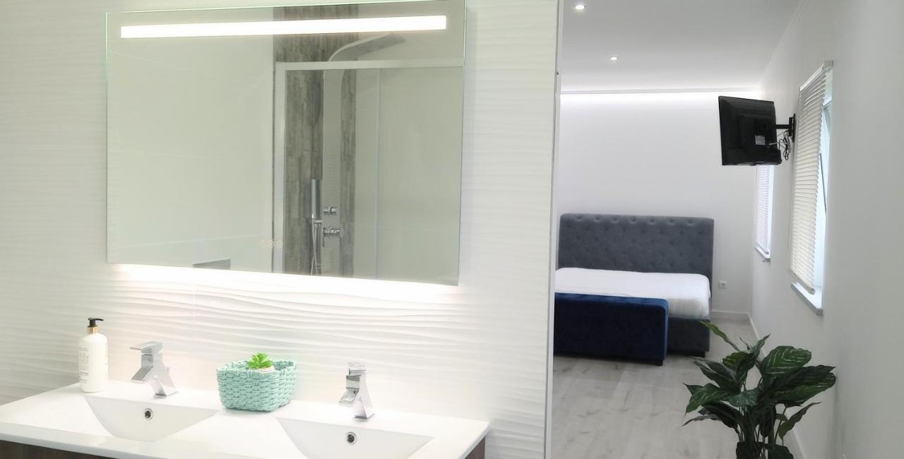 Casa Incrivel Refugio Lieva ,Piscina , Jacuzzi Exterior E Zona Kids Apartment เนลาช ภายนอก รูปภาพ